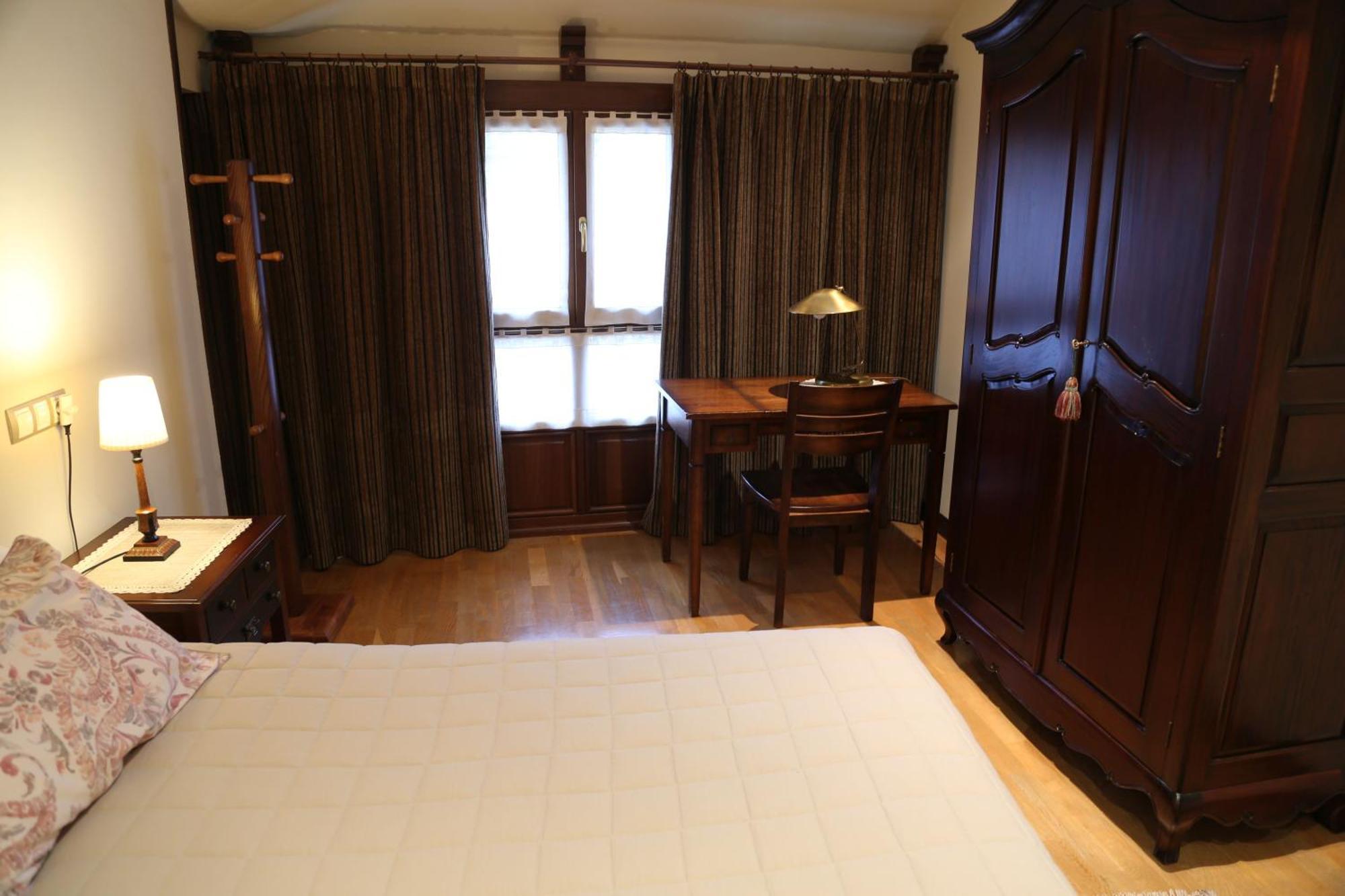 Apartamentos La Pontiga *** Infiesto Dış mekan fotoğraf
