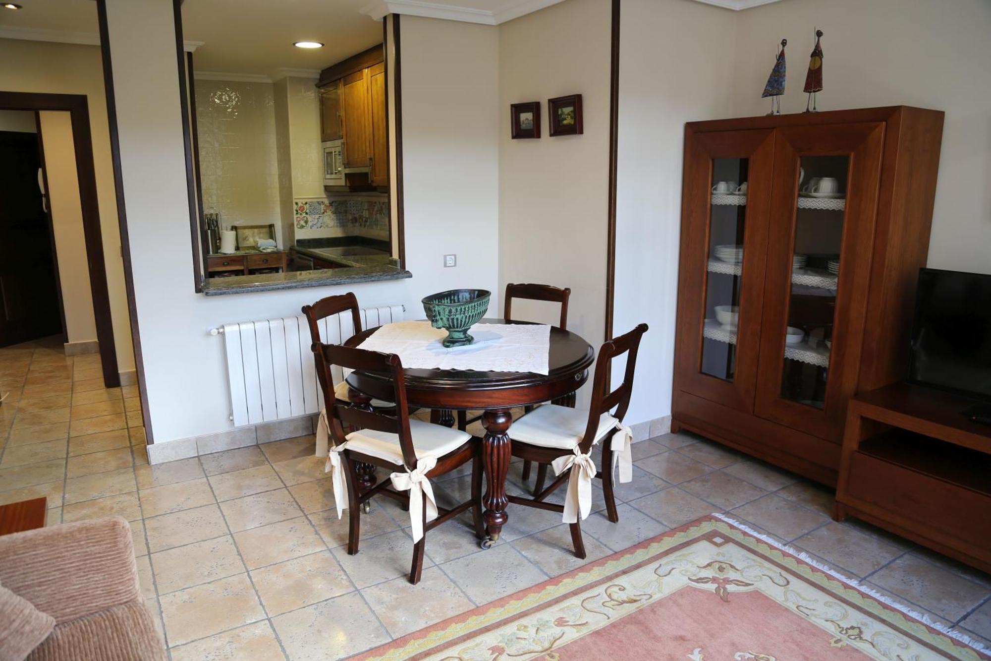 Apartamentos La Pontiga *** Infiesto Dış mekan fotoğraf